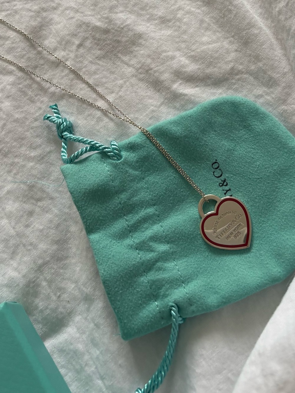 Tiffany & Co. 925 Silver Medium
Red Rim Edge RTT Heart 16" Necklace